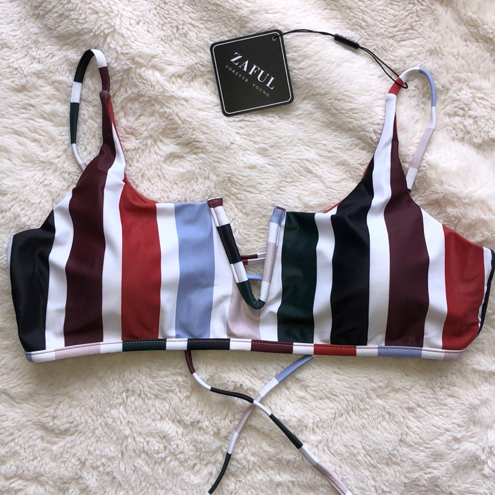 NWT Bikini top